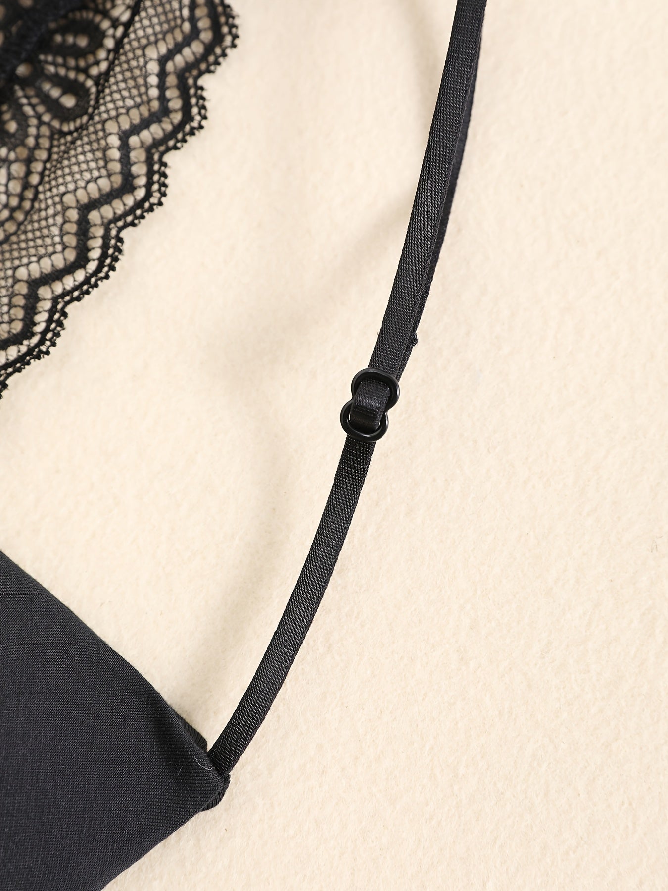 Triangle Cups Front Buckle Bras, Lace Stitching Beauty Back Bra With Removable Pads, Women&