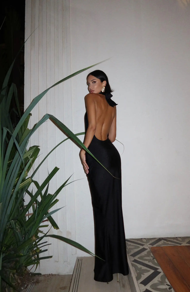 Articat Elegant Spaghetti Strap Satin Bodycon - Lena & Miles Exquisite Boutique LLC.