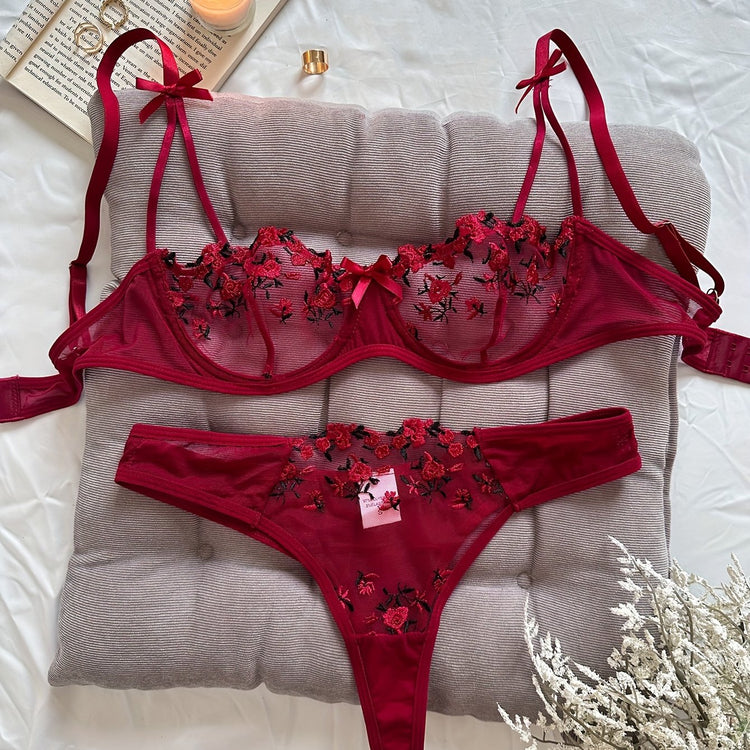 Sexy Floral Embroidery Lingerie Set - Women&