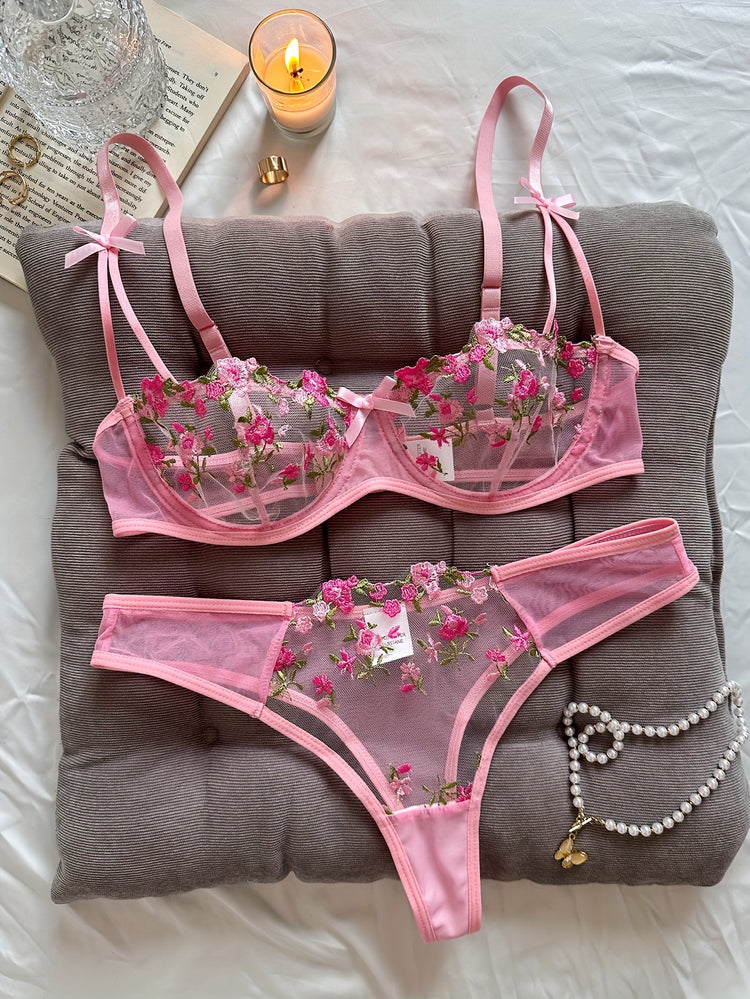 Sexy Floral Embroidery Lingerie Set - Women&