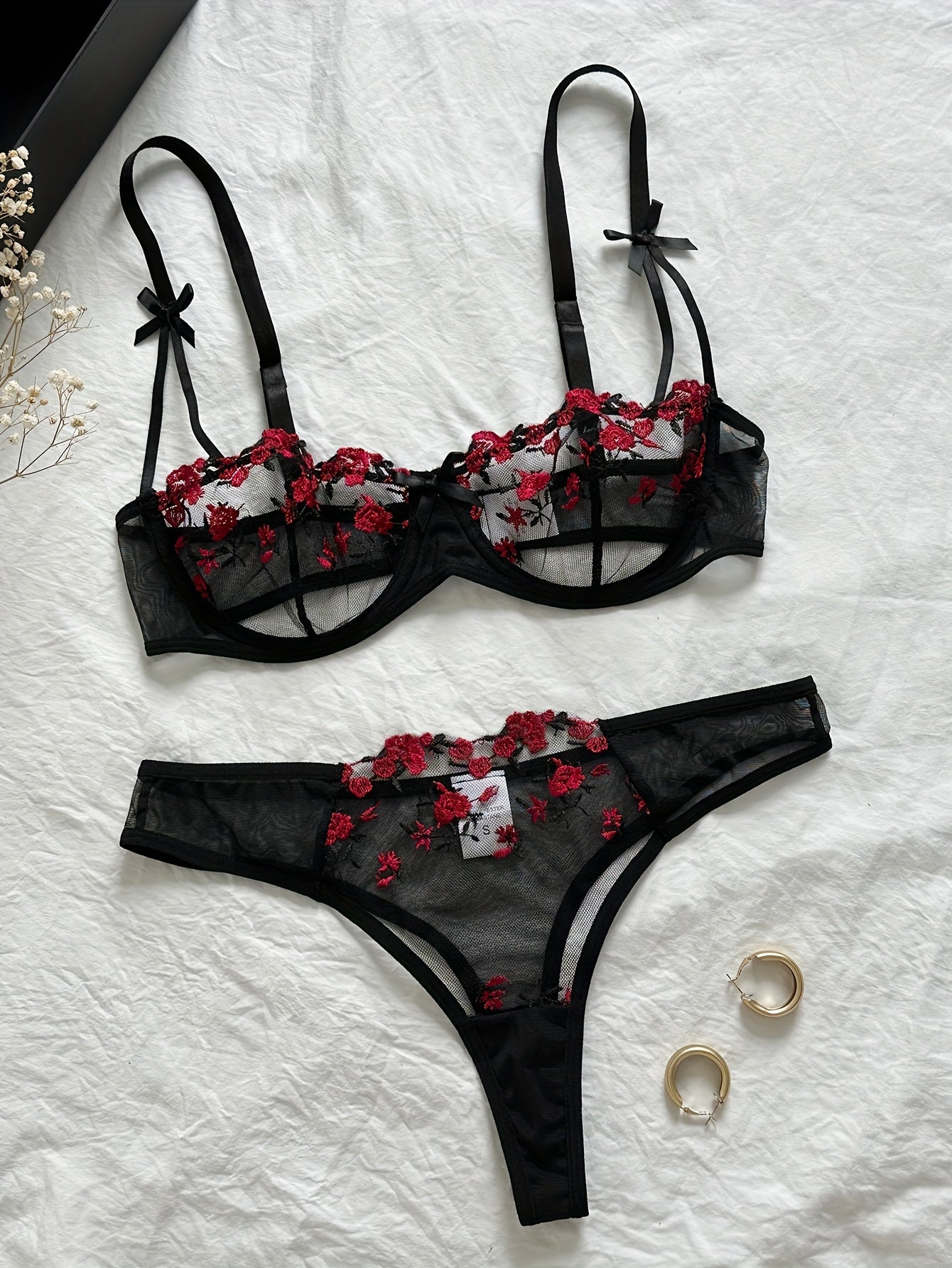 Sexy Floral Embroidery Lingerie Set - Women&