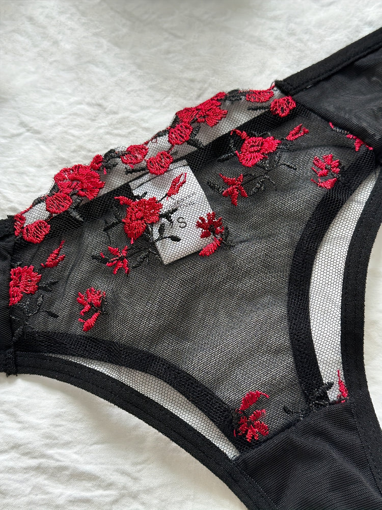 Sexy Floral Embroidery Lingerie Set - Women&