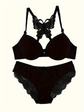 Intimate Lace Lingerie Set - Seductive Plunge Bra with Front Buckle & Scallop Trim Panties - Intricate Detailing for Womens Underwear - Lena & Miles Exquisite Boutique LLC.