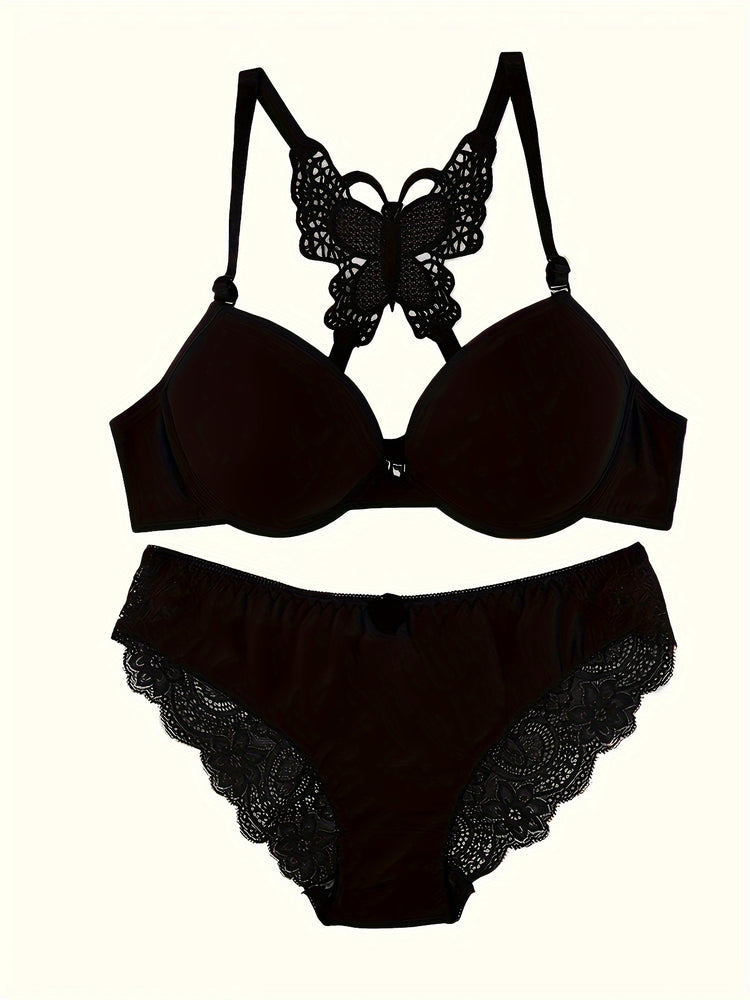 Intimate Lace Lingerie Set - Seductive Plunge Bra with Front Buckle & Scallop Trim Panties - Intricate Detailing for Womens Underwear - Lena & Miles Exquisite Boutique LLC.