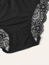 Intimate Lace Lingerie Set - Seductive Plunge Bra with Front Buckle & Scallop Trim Panties - Intricate Detailing for Womens Underwear - Lena & Miles Exquisite Boutique LLC.