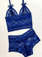 Sexy Floral Lace Lingerie Set With Hollow Bra And Open Crotch Panties For Women - Lena & Miles Exquisite Boutique LLC.