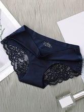 5pcs Comfy Chic Seamless Briefs - Semi-Sheer, Scallop Trim, Soft Stretch Fabric, Breathable, Moisture-Wicking, Everyday Wear - Women&