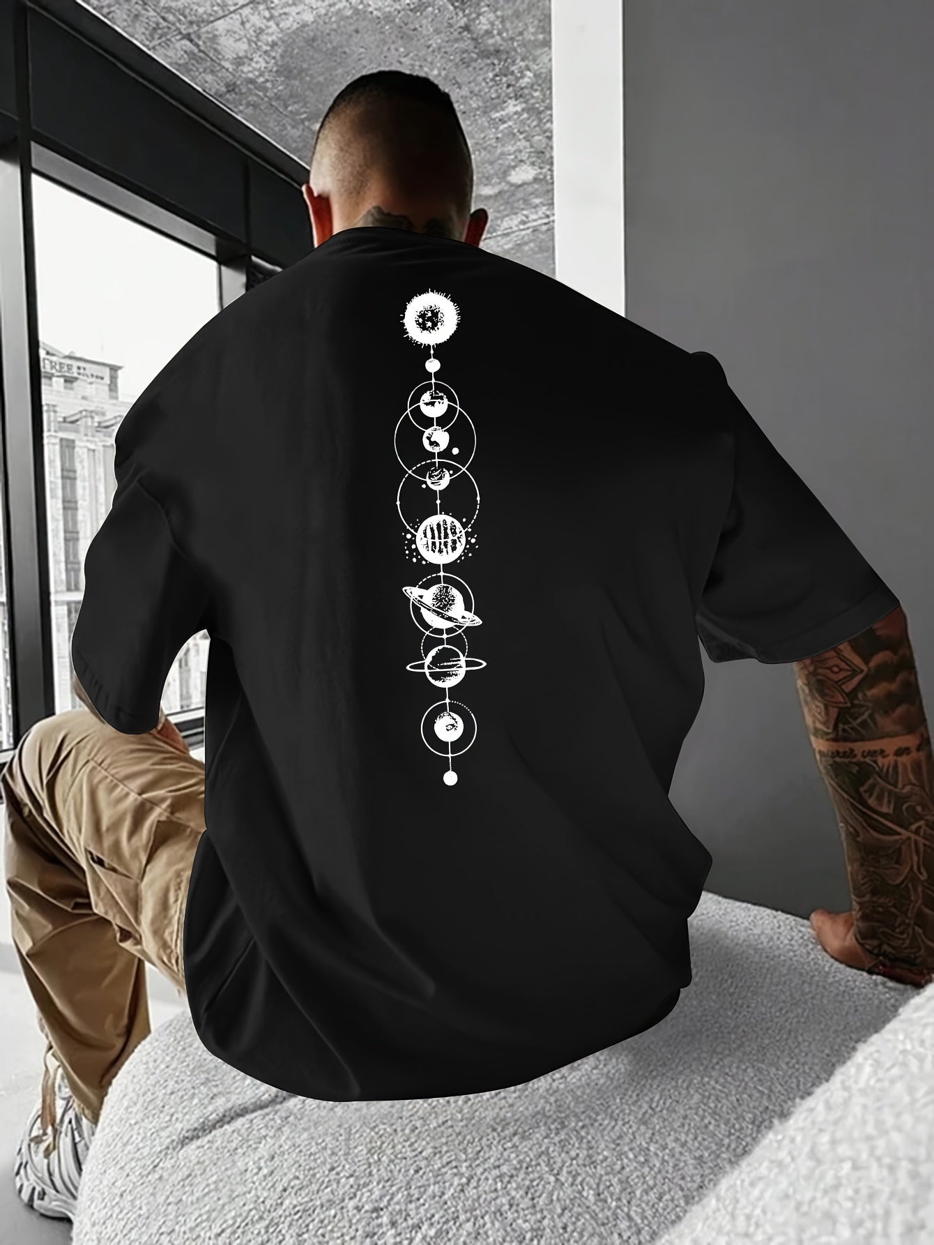 Planet Graphic Print Men&