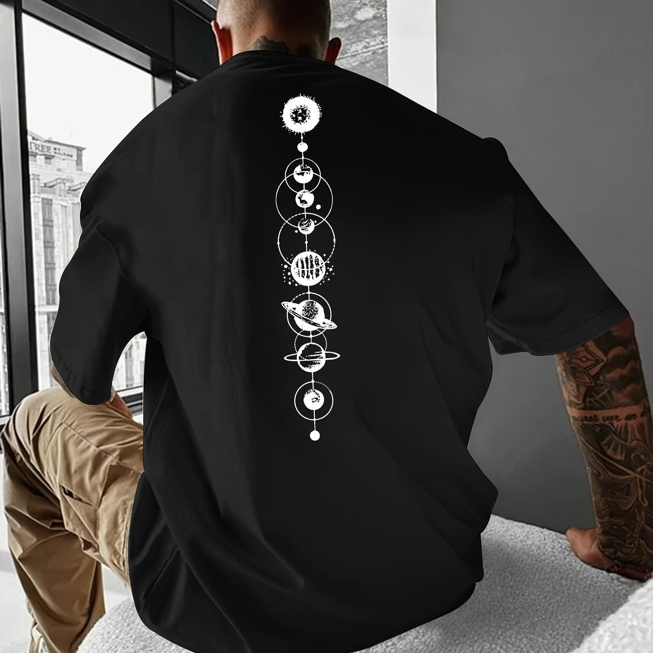 Planet Graphic Print Men&